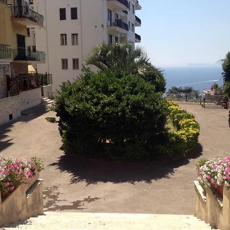 Bed & Breakfast Casa Argentino Naples